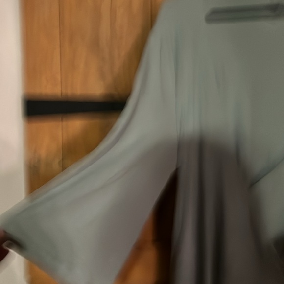 Caden Lane Robe - Picture 3 of 5